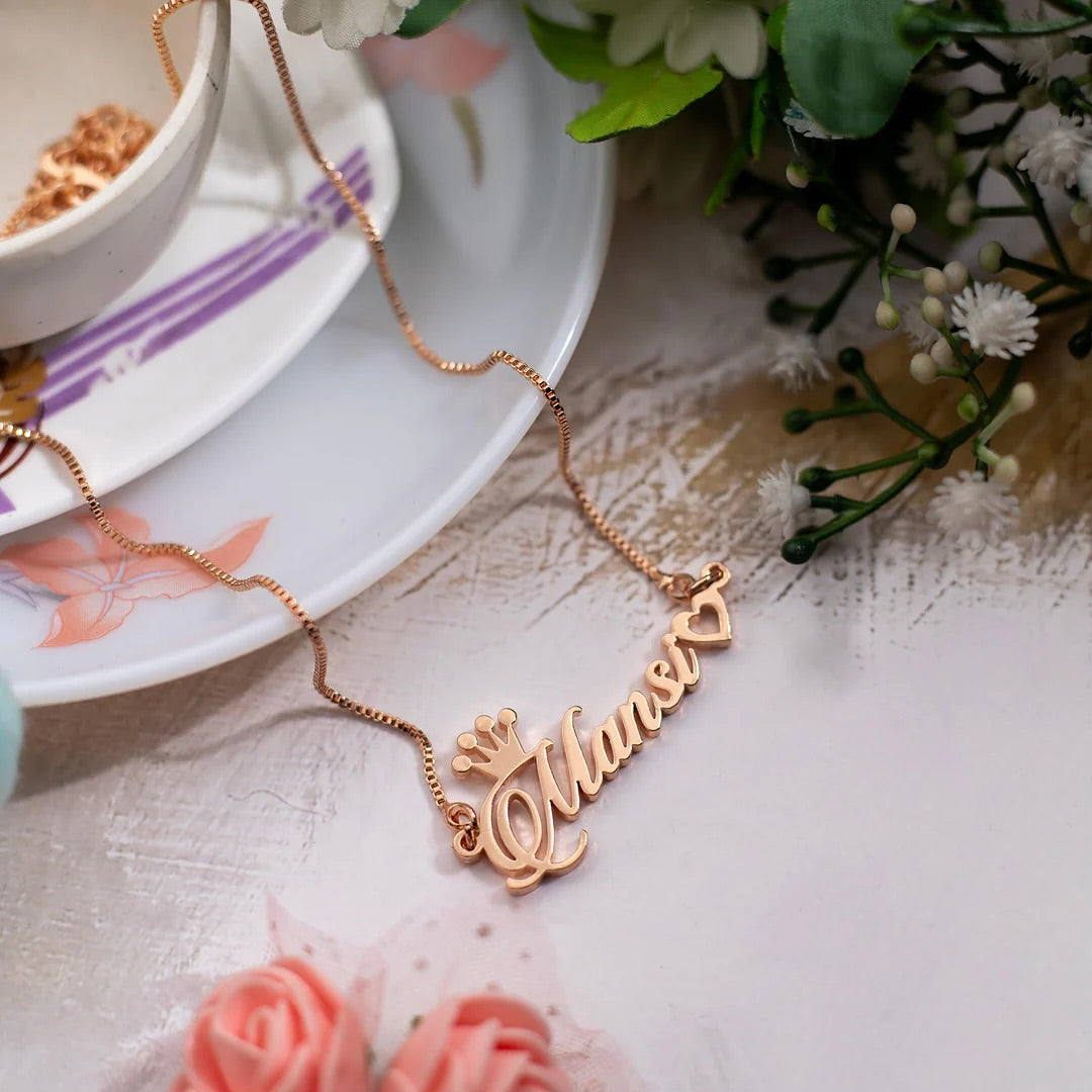 Crown Name Neckless
