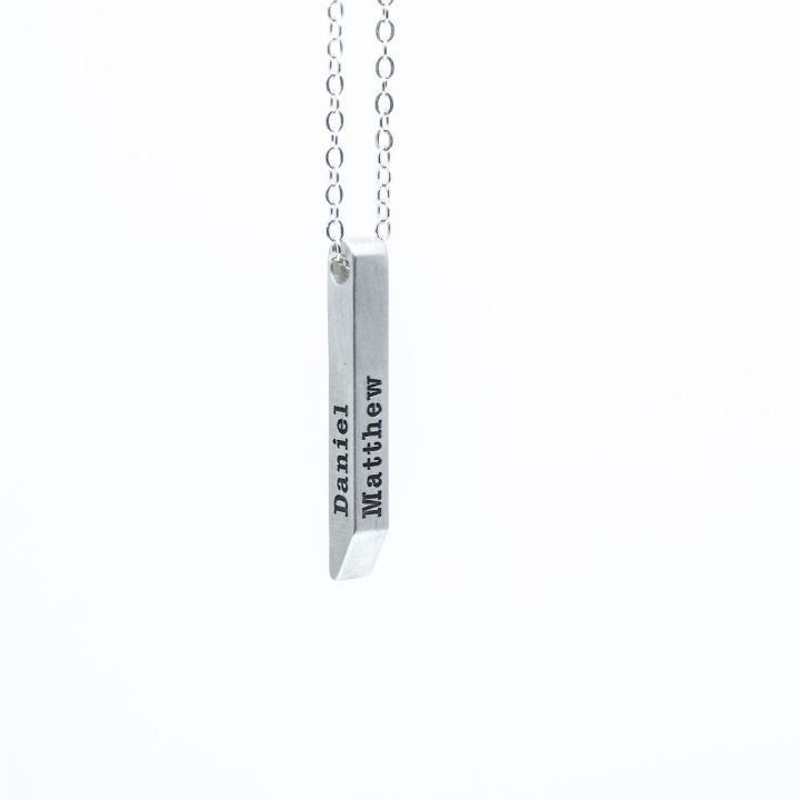 Personalized Bar Name Necklace - Ring Reza