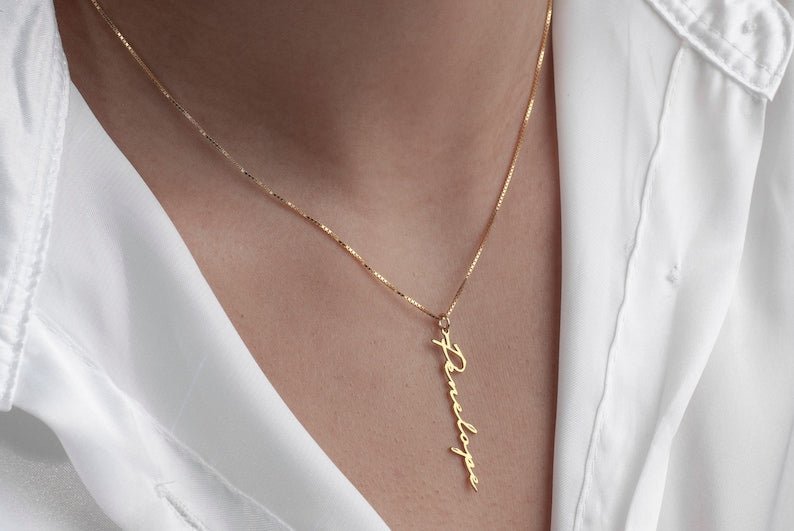 Personalized Vertical Name Necklace – Minimalist Handwriting Style Jewelry - Ring Reza