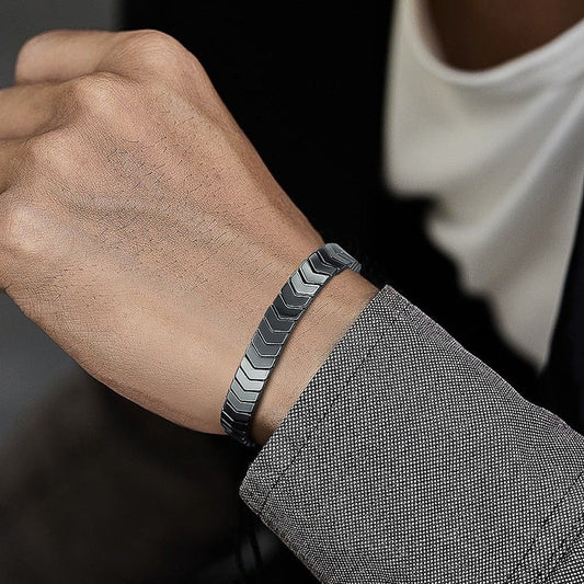 Handcrafted Rough Hematite Adjustable Bracelet - Ring Reza