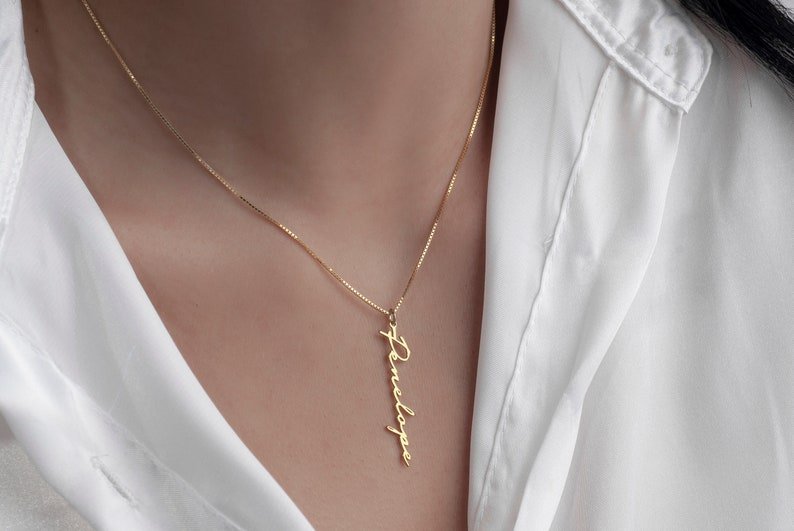 Personalized Vertical Name Necklace – Minimalist Handwriting Style Jewelry - Ring Reza
