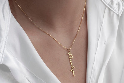 Personalized Vertical Name Necklace – Minimalist Handwriting Style Jewelry - Ring Reza